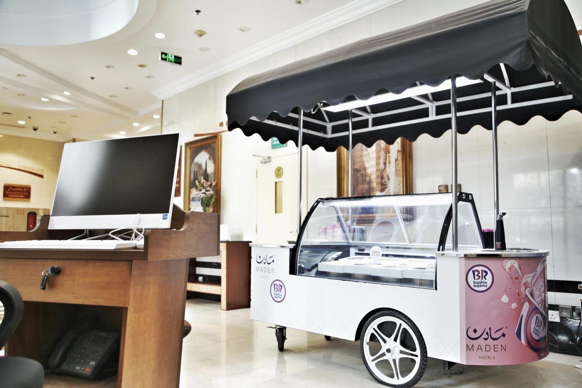 Hotel Maden Alrawda Medina Exterior foto A Baskin Robbins cart in Dubai