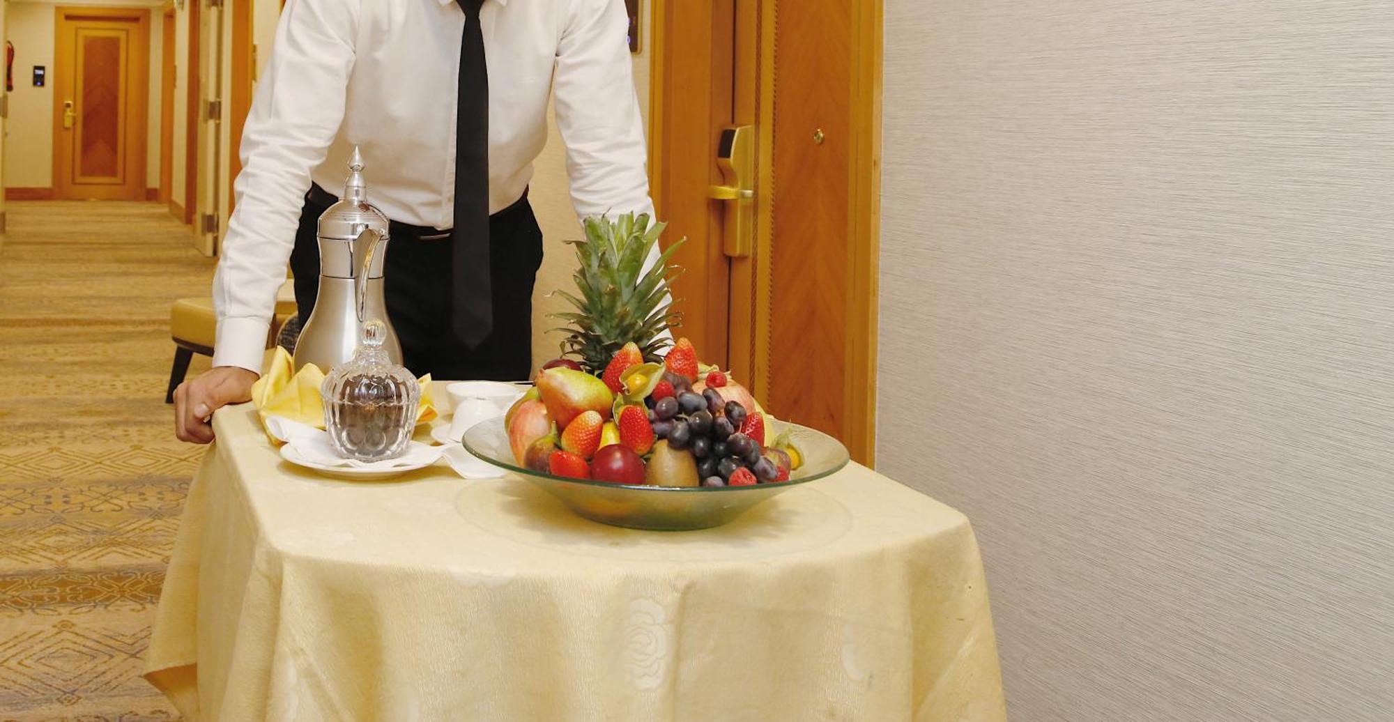 Hotel Maden Alrawda Medina Exterior foto Room service