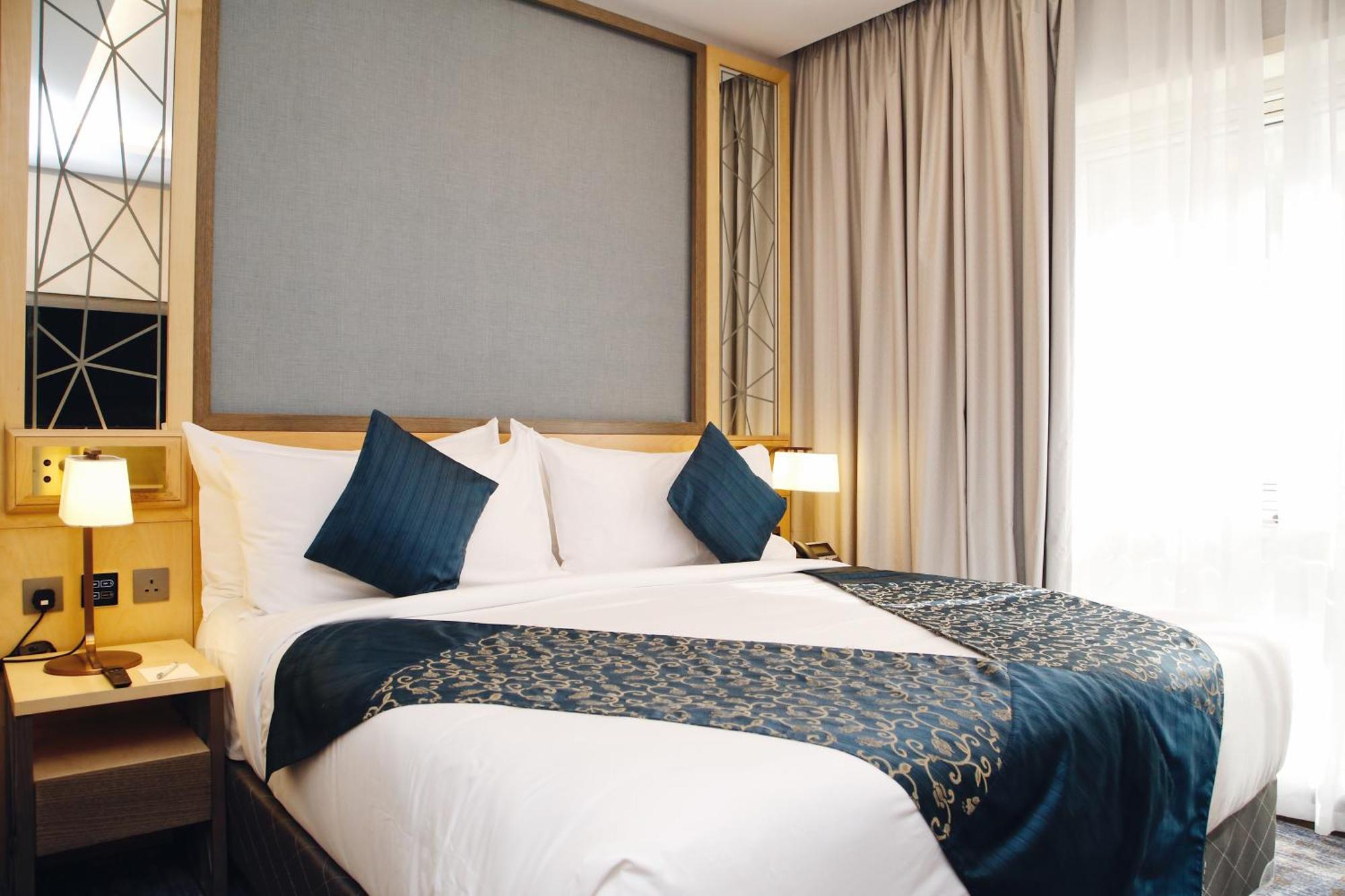 Hotel Maden Alrawda Medina Exterior foto A bed runner