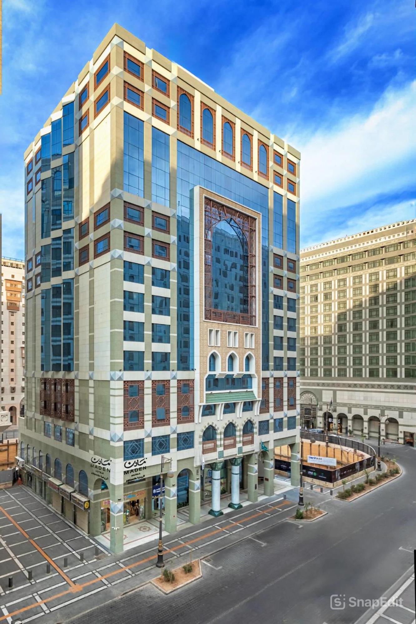 Hotel Maden Alrawda Medina Exterior foto The hotel in 2013